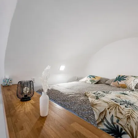 Hlavna Apartman *