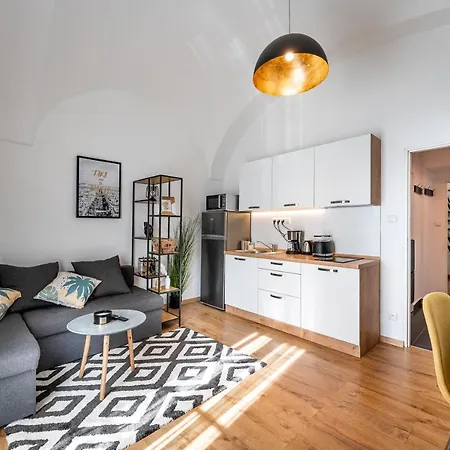 Apartman Hlavna